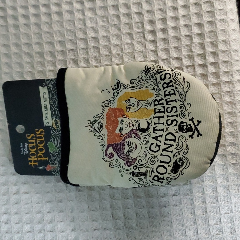 DISNEY HOCUS POCUS Mini oven mitts - Picture 1 of 4